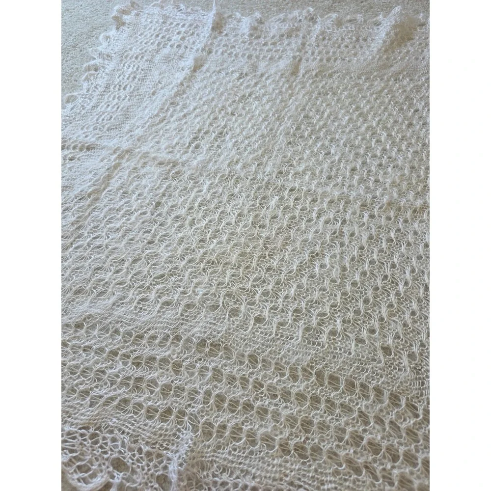 Handmade vintage Russian Lace Knit Shawl Square Cream Ivory Scalloped Edge Wrap